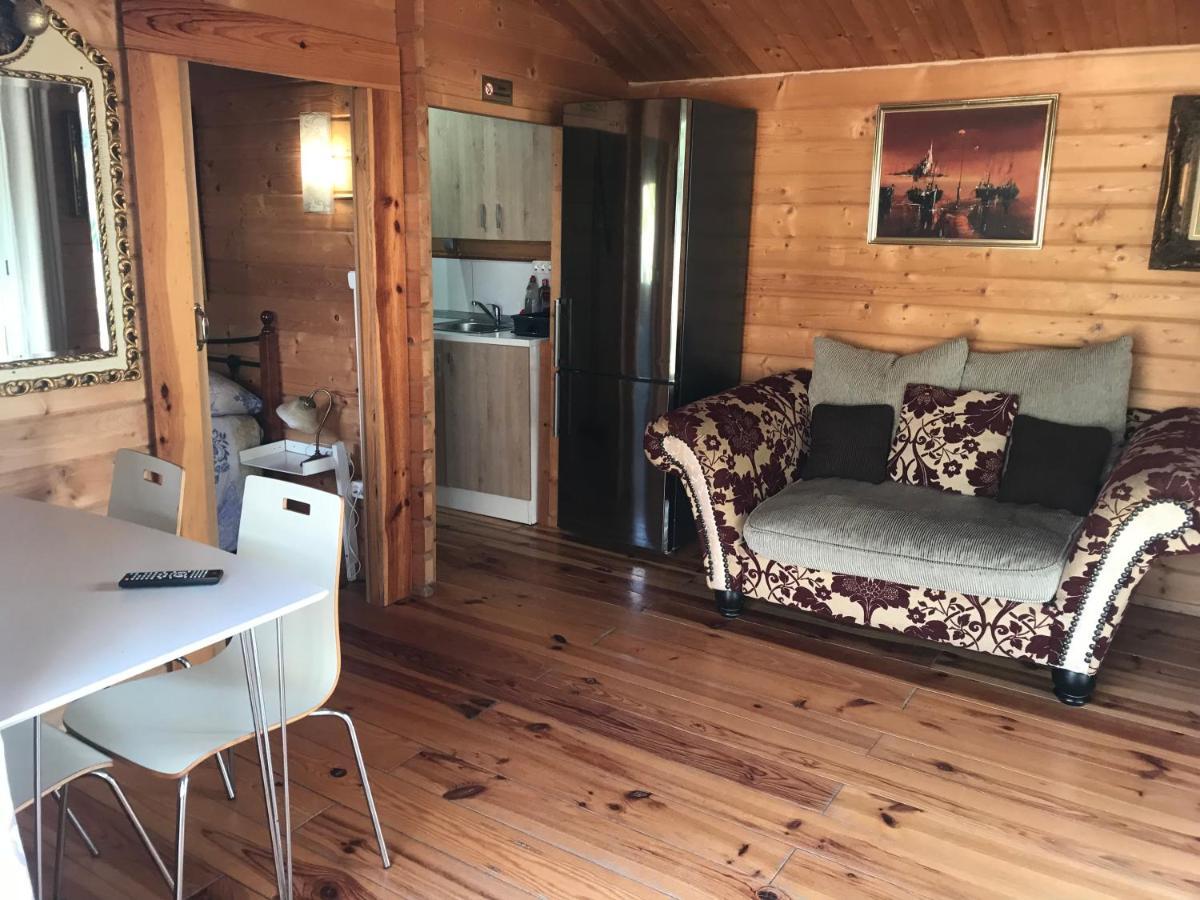 Bungalows & Estudios Los Escullos Алмерия Екстериор снимка