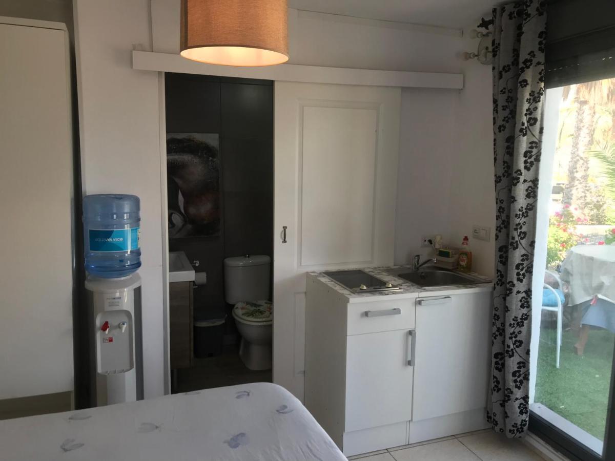 Bungalows & Estudios Los Escullos Алмерия Екстериор снимка