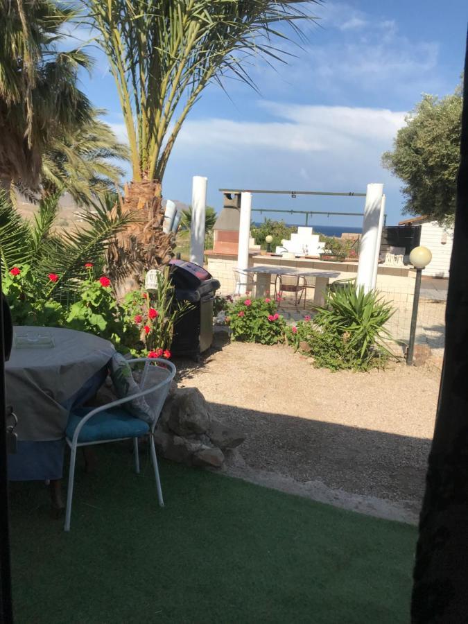 Bungalows & Estudios Los Escullos Алмерия Екстериор снимка